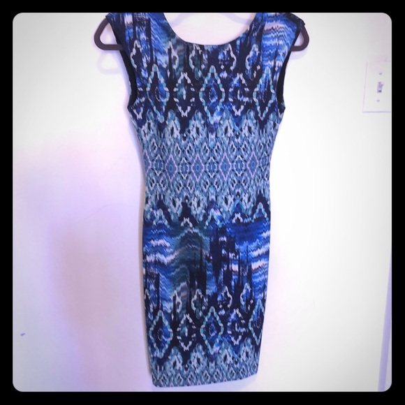 H&M patterned dress. Barely worn. - Picture 1 of 5